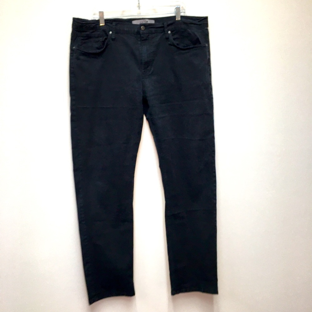 Joe’s Slim Straight Jeans Size 40W X 32L Black
Casual Stretch Denim